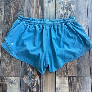 Lululemon Hotty Hot Low-Rise Lined Short 2.5" Muted Blue Running Size 10